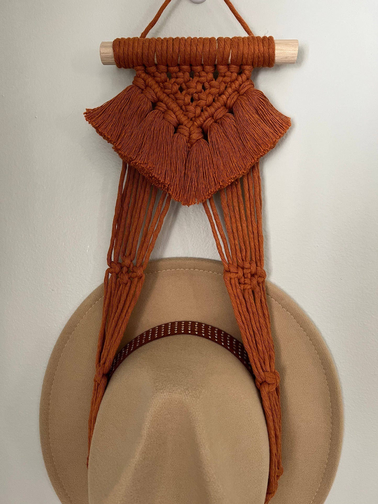Double Macrame Hat Hanger - Rust and Neutral-White Color